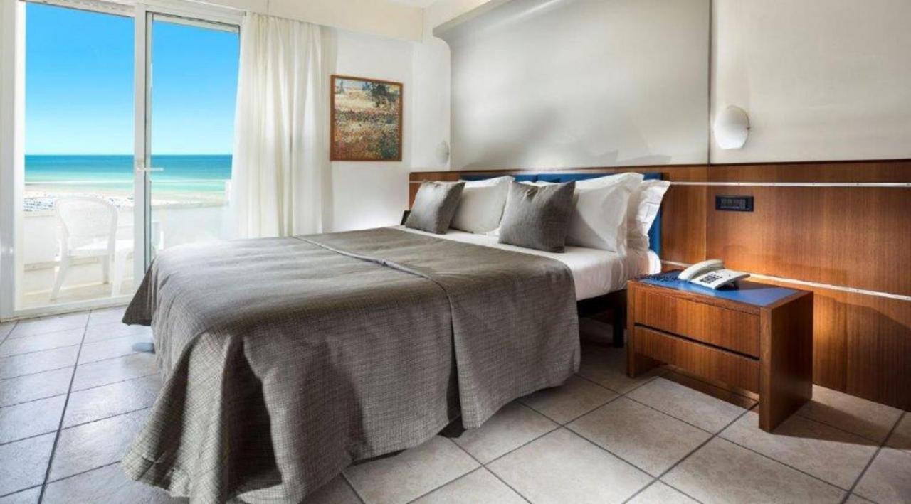 Hotel Rex - Fronte Mare Риччоне Экстерьер фото