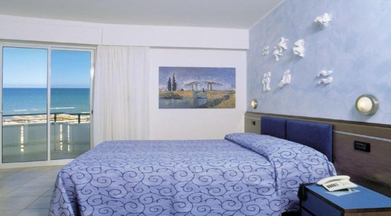 Hotel Rex - Fronte Mare Риччоне Экстерьер фото