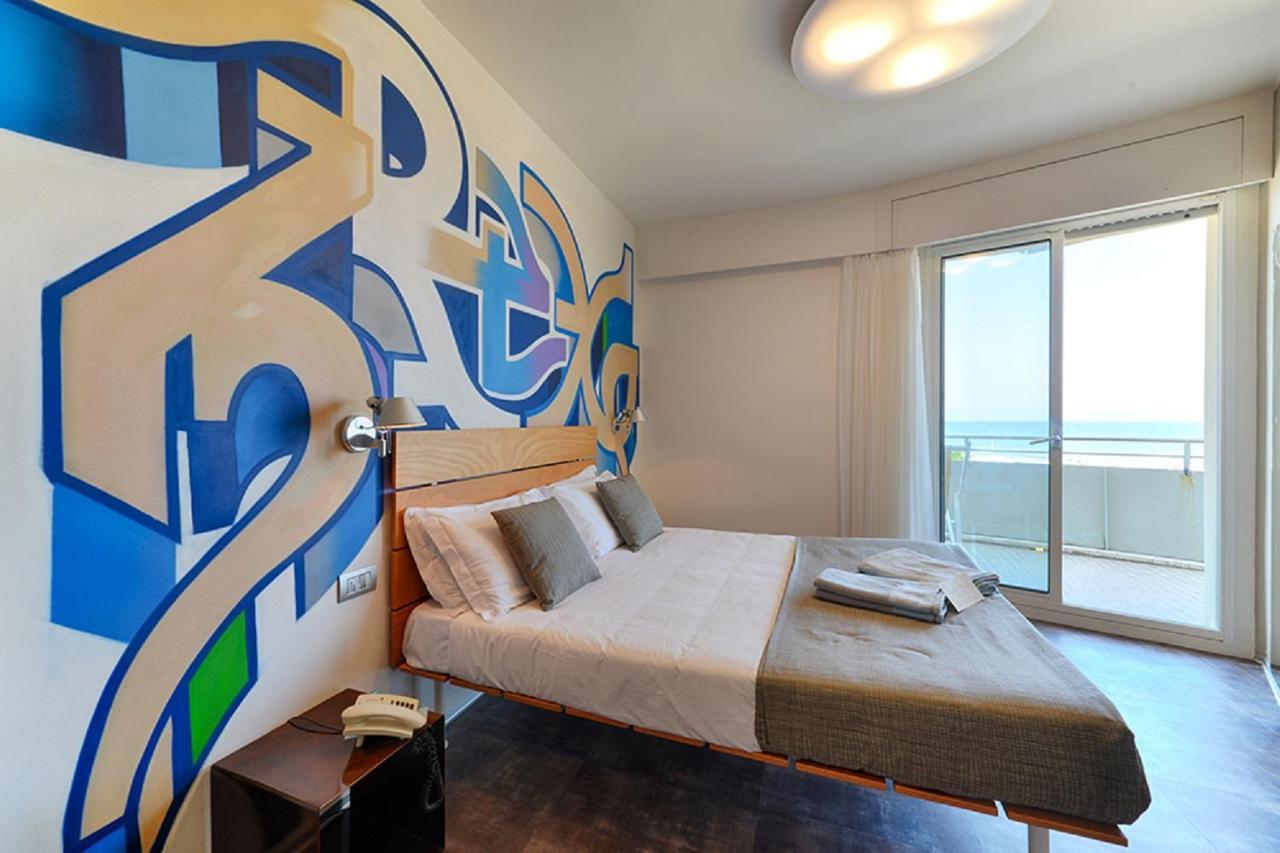 Hotel Rex - Fronte Mare Риччоне Экстерьер фото