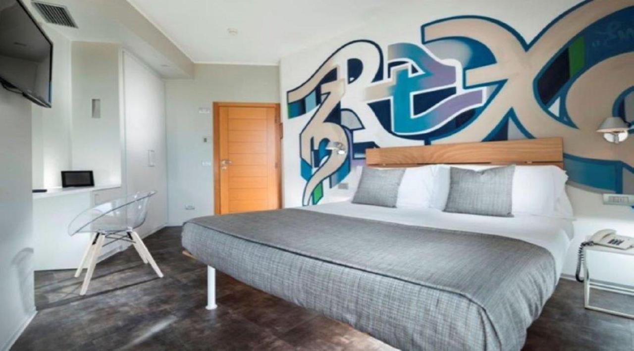 Hotel Rex - Fronte Mare Риччоне Экстерьер фото